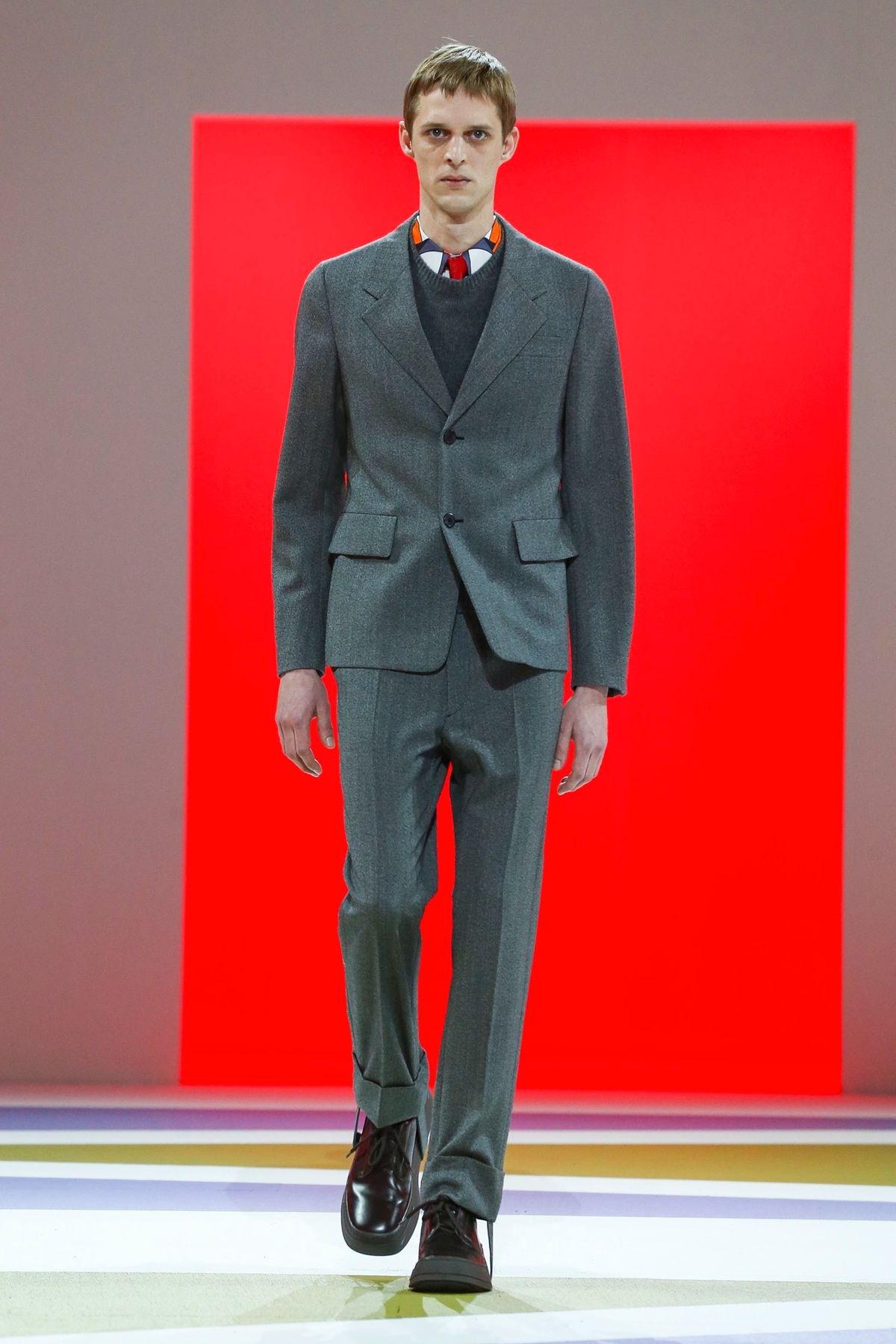 Prada：平行现实里的“超现实古典”