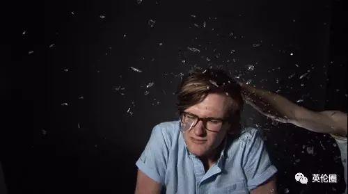 全世界被疫情折磨，我的教授：请在你死前把论文交上