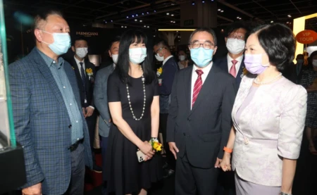 香港钟表展开放市民入场，提供多项公众活动及购物优惠