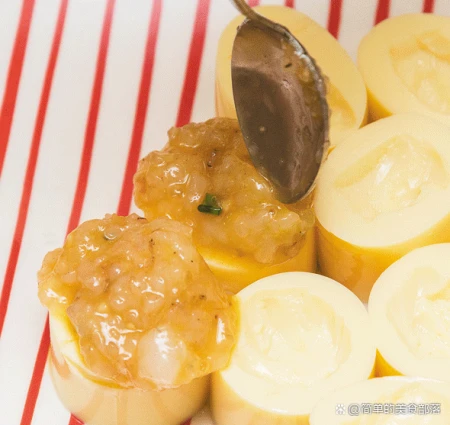 日本豆腐蒸虾泥，适合老人孩子的营养菜品，鲜嫩营养