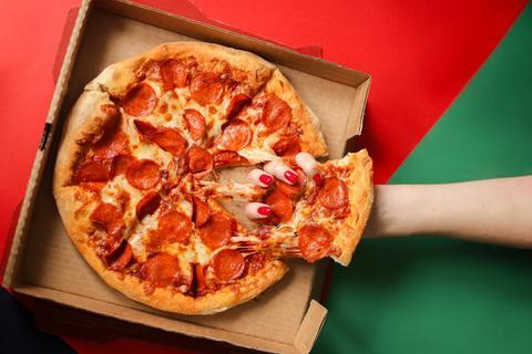 揭秘：圆形的披萨为什么装在方形的盒子里？Why do round pizzas come in square boxes?