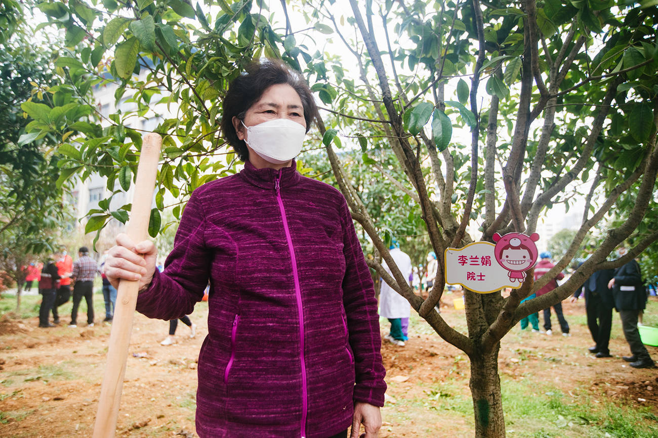 最新！李兰娟：超95%奥密克戎感染者以无症状或轻症为主！为什么感觉身边“无症状感染者比例很少 ”？专家解释