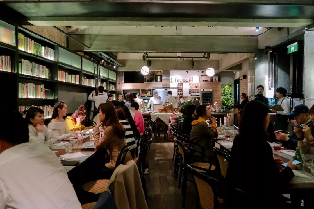 POP UP | 美食图书馆