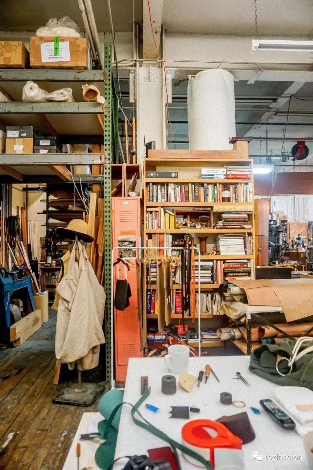 Bartleby Objects: 不主流，不逐流