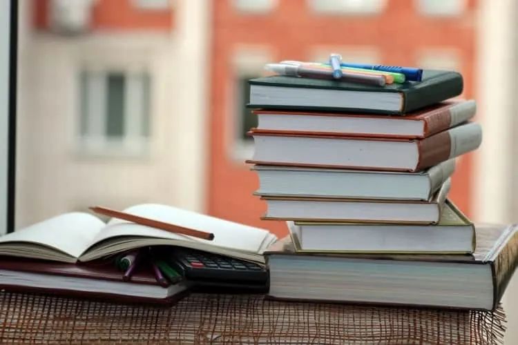 英国留学 | 大学教育方式介绍，以及那些让你秒变学霸的课堂必备学习工具！