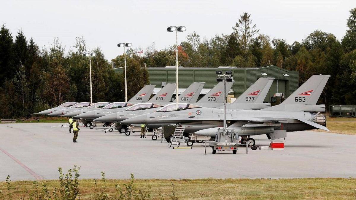 原创            煮熟的鸭子飞了！12架“枭龙”出口阿根廷失败，F-16也打低价牌？