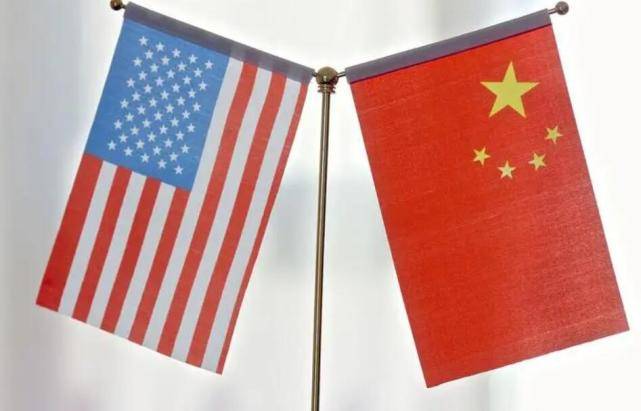 原创            美升级对华芯片封锁之际，英媒：美铜墙铁壁下，中国芯出现新希望