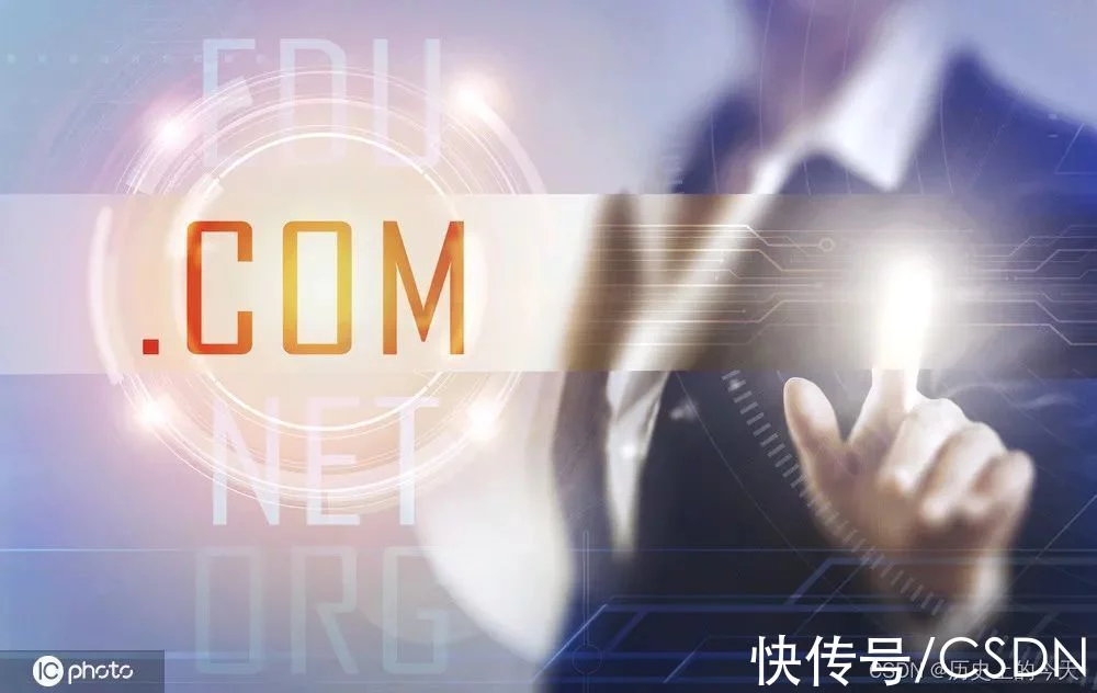 历史上的今天：世界上第一个互联网注册域名；Adobe 并购 Aldus；Skype 取代 MSN