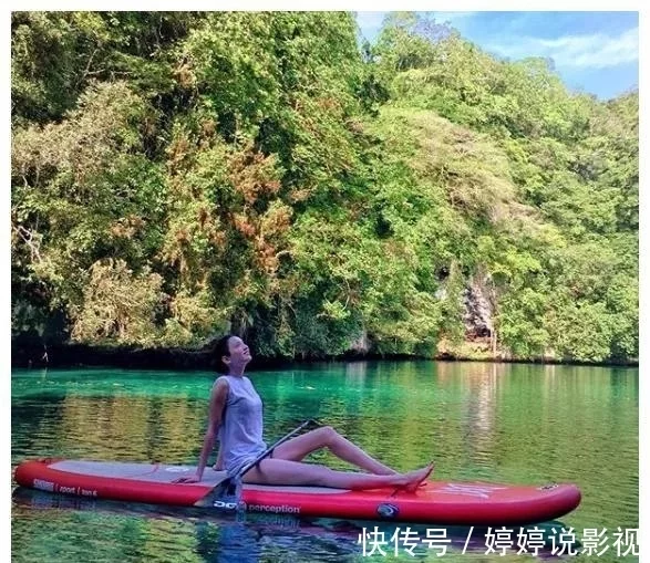 日本“九头身美女”菜菜绪，一双美腿刷爆ins，你能顶住一秒吗？