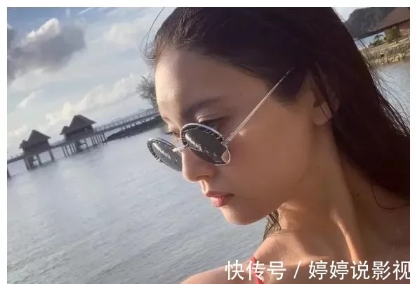 日本“九头身美女”菜菜绪，一双美腿刷爆ins，你能顶住一秒吗？