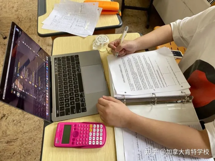 云游校园——加拿大肯特学校的吃、住、行、读