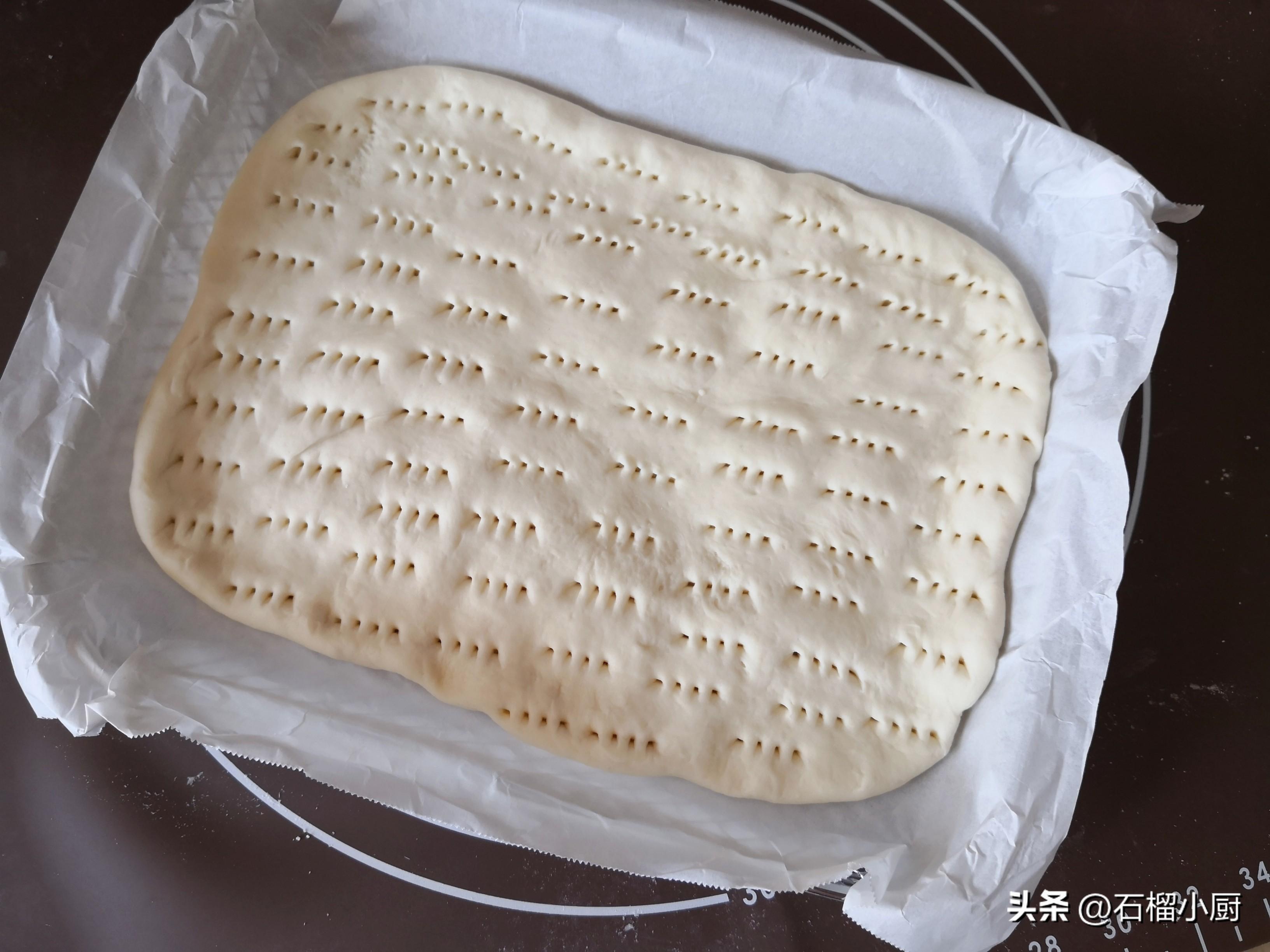 好吃的披萨在家就能做，简单几步教会你，有肉有菜香而不腻，解馋