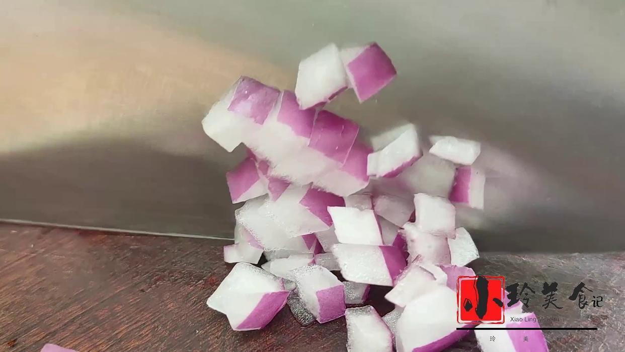 孩子想吃披萨在家就能做，饼底酥脆，随吃随烤，好吃又解馋，香
