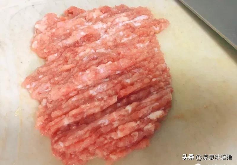 堪比BSK的新手披萨（含饼底做法，pizza酱做法）