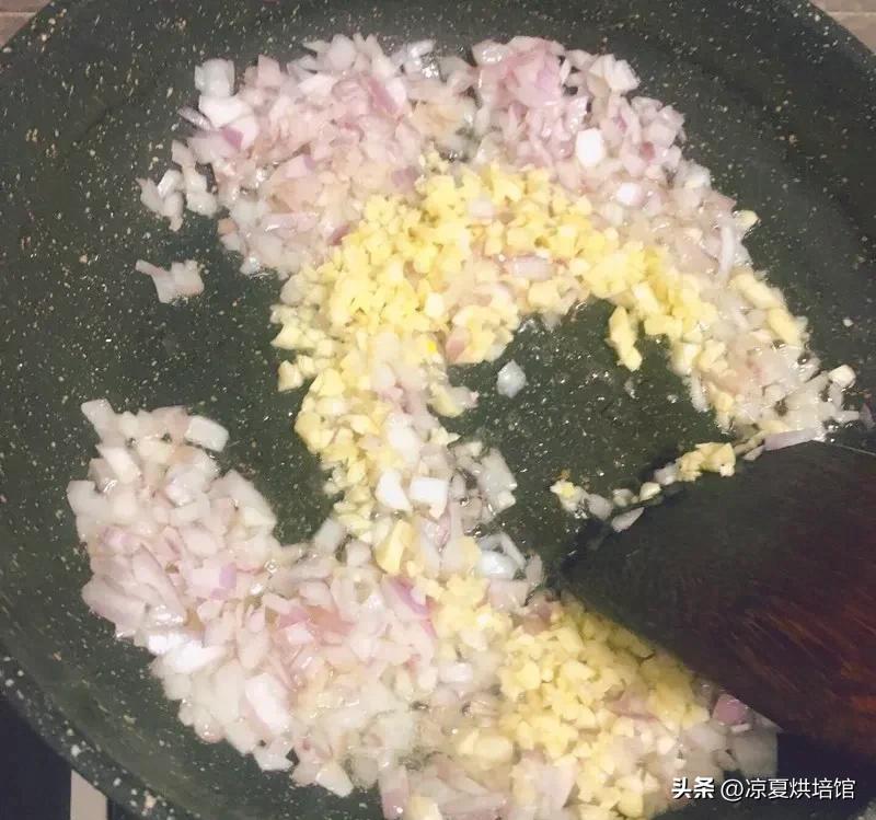 堪比BSK的新手披萨（含饼底做法，pizza酱做法）