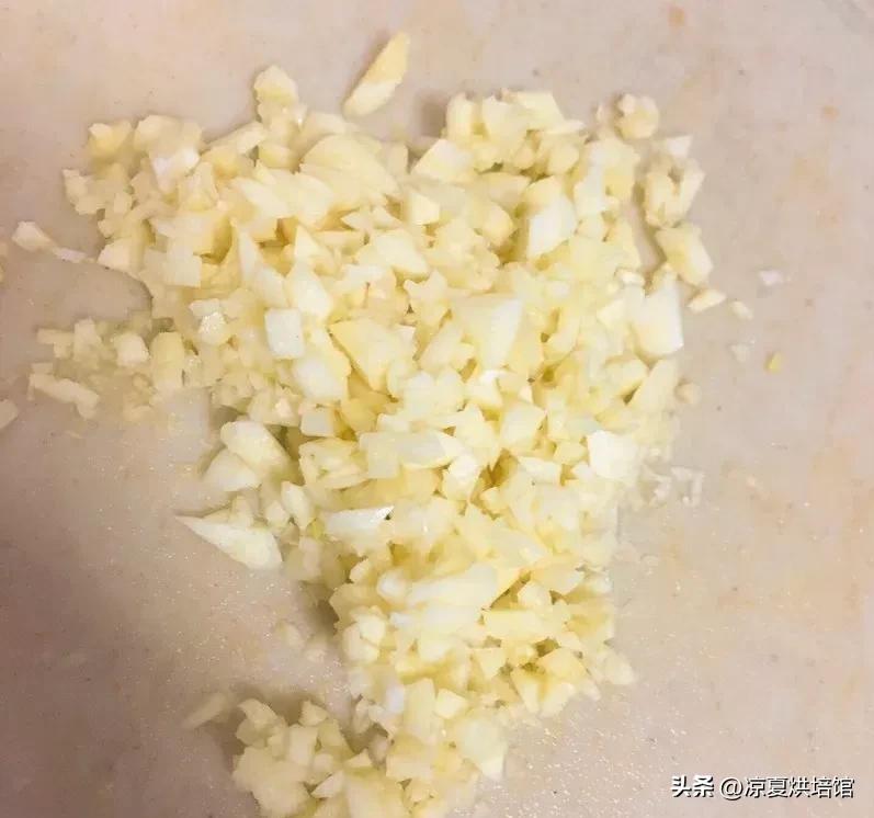堪比BSK的新手披萨（含饼底做法，pizza酱做法）