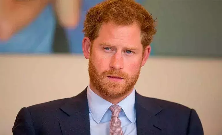 为什么整个英国皇室里，只有哈里王子是红头发的？莫非…