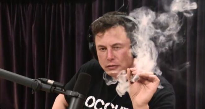 英中——马斯克在罗根节目中吸食大麻对他、SpaceX员工带来噩梦