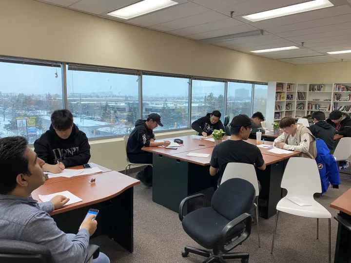 伯克希尔国际高中第3学期课表火热出炉！三人成班，全线网课